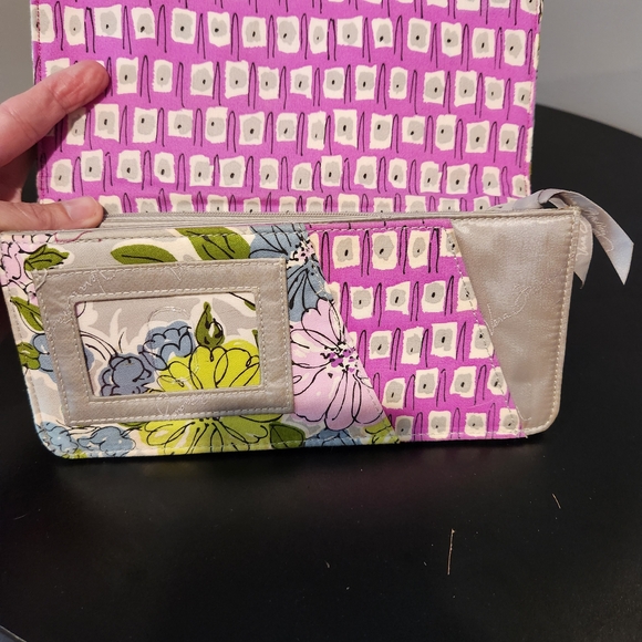 Vera Bradley Floral Women's Wallet - Picture 4 of 4